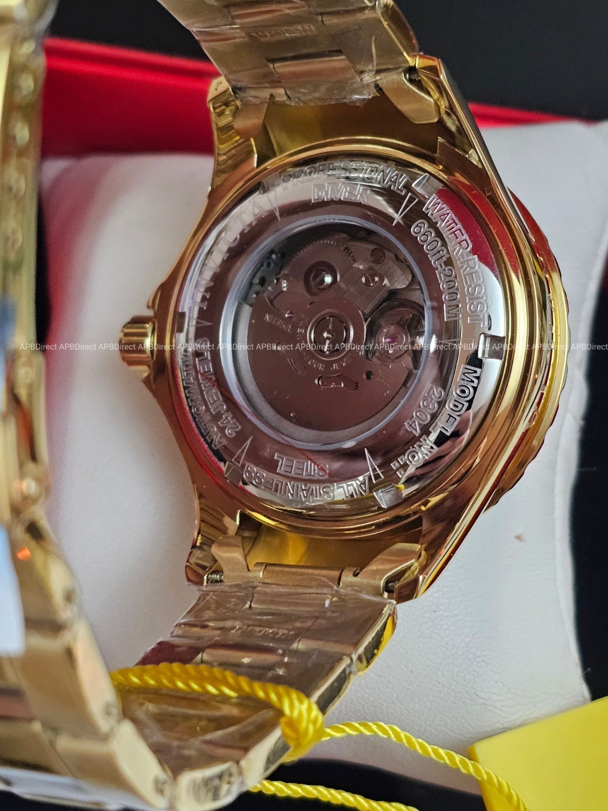Invicta – Ocean Ghost Automatic – Gold Plated – Exhibition Caseback – mens watch
