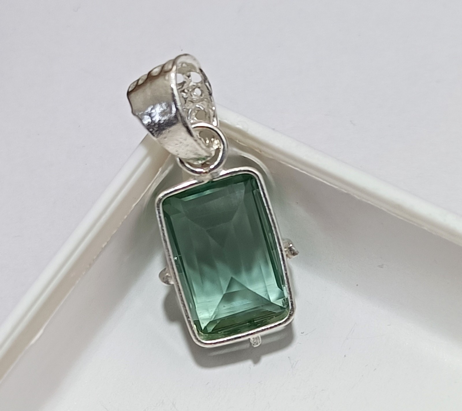 Certified 28.5 Ct Natural Tourmaline Green 925 Silver Pendant Loose Gemstone