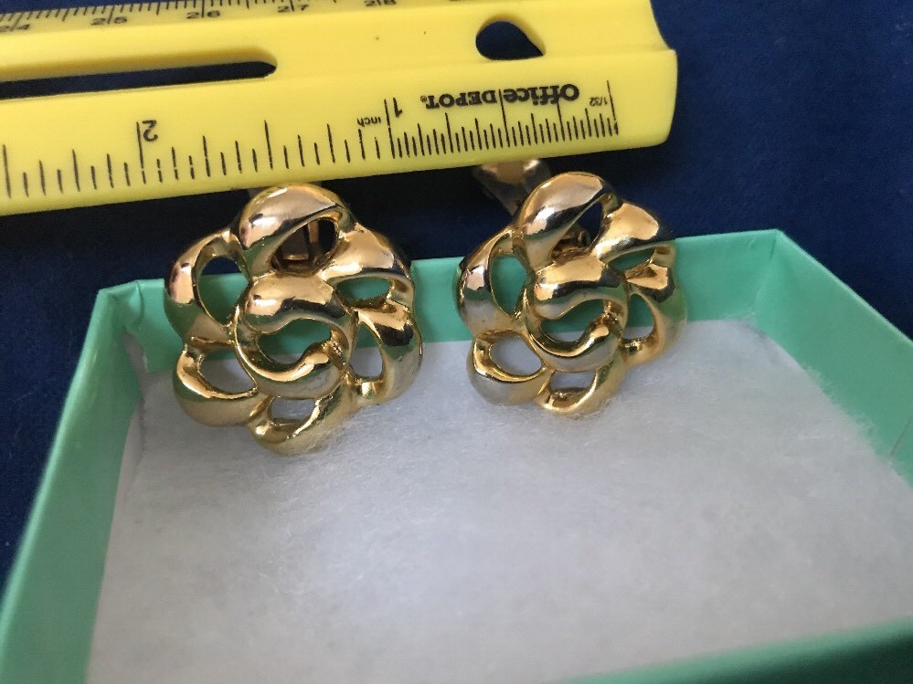 BOLD Gold Tone Circular Curved Buttons Approx 1” Clip On Earrings