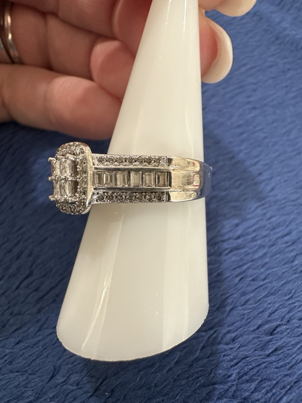 FZN Fuzion Creations Sterling Silver 925 Halo Style CZ Engagement/Wedding Ring 8