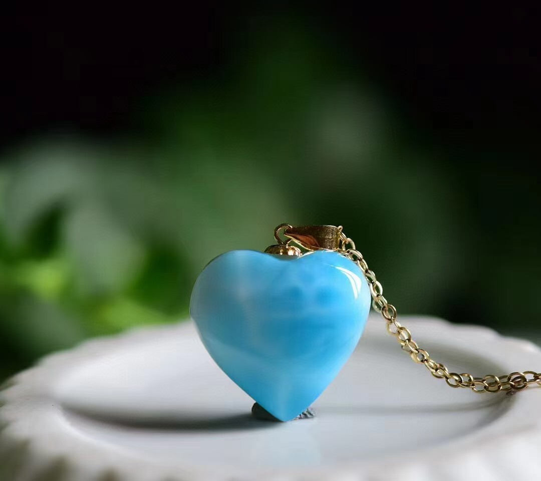 Genuine Natural Larimar Quartz Crystal 18k Pendant certificate