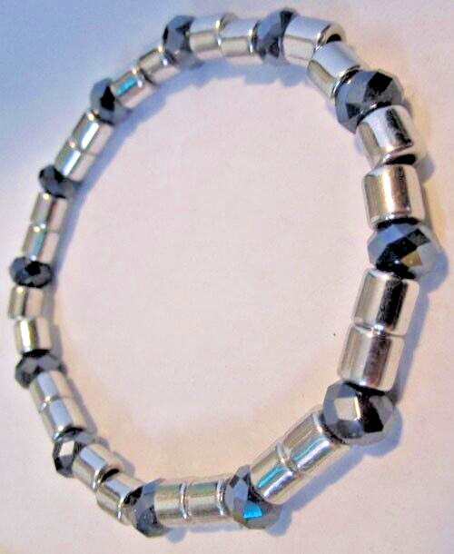 Bracelet – Silver and Black Beads (1 Piece)