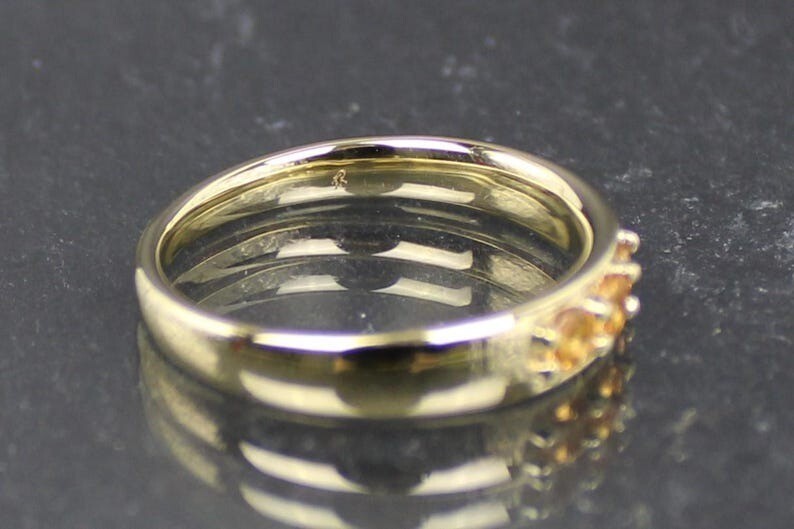 Mandarin Garnet Gold Ring in 375 Yellow Gold, 9 Carat