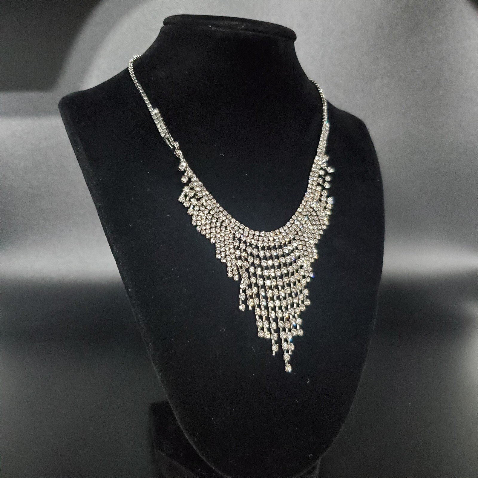 Women Rhinestone Tassel Necklace Jewelry Accessory Choker 96-3