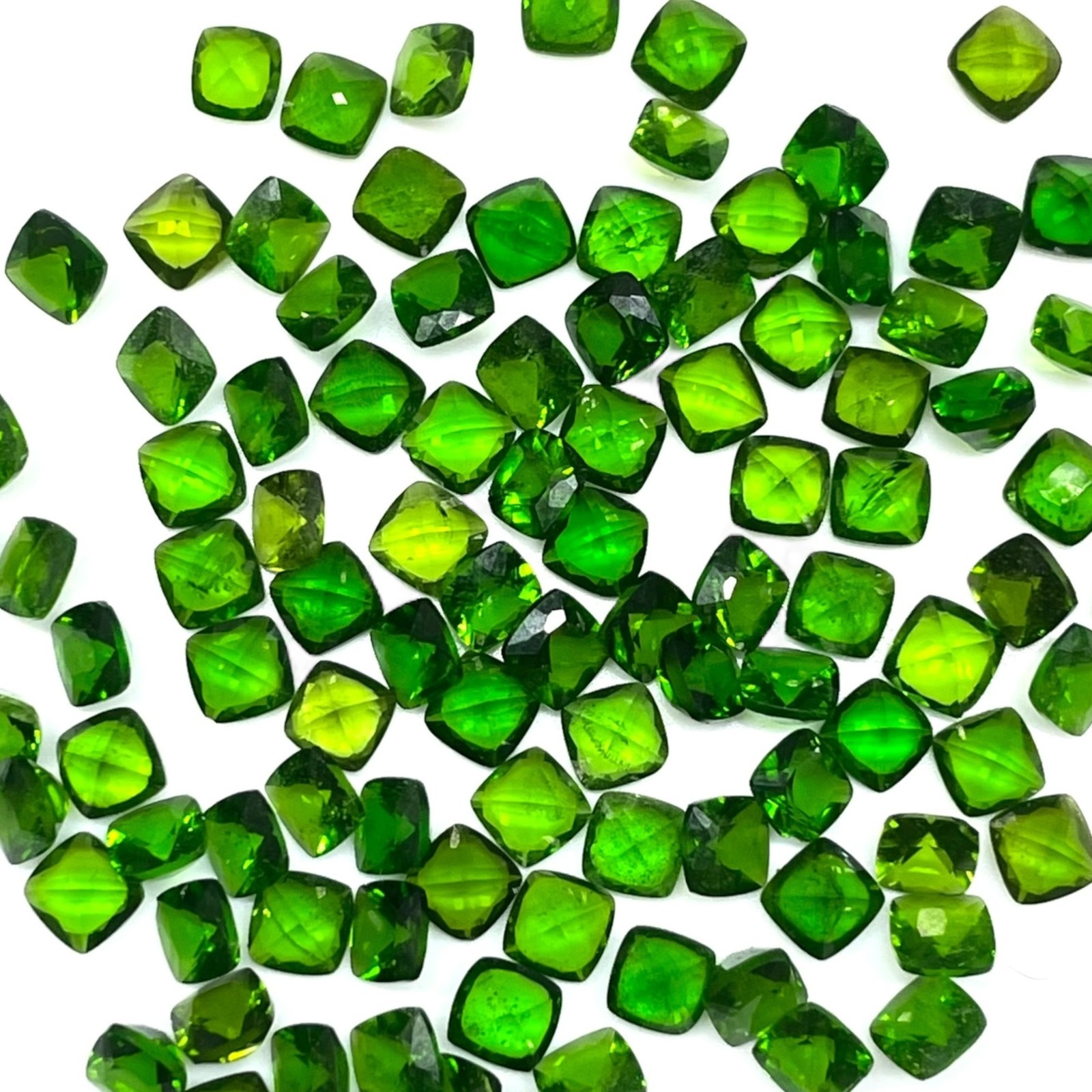 25 Pcs Natural Chrome Diopside 4x4mm Cushion Cut Vivid Green Loose Gemstones Lot