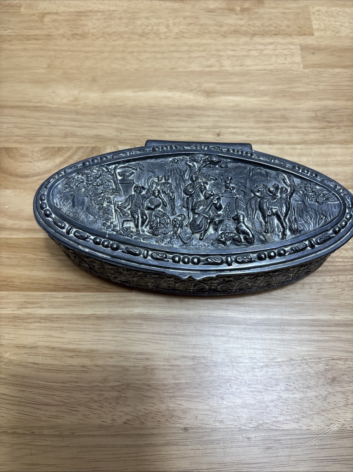 JB Cast Metal Casket Dresser Hinge Lidded Felt Lined Jewelry Box JB 2555