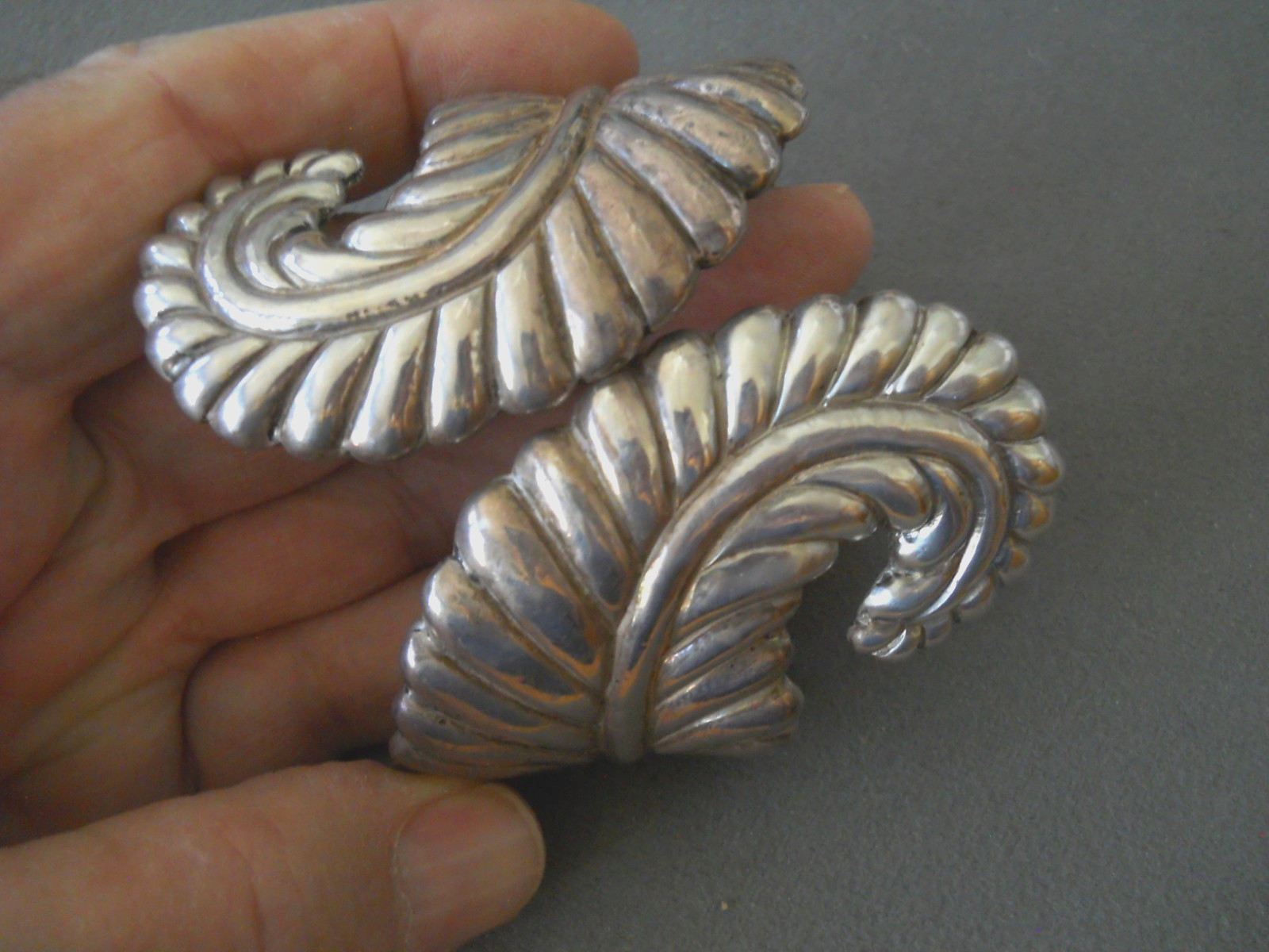 1950s Collectible TAXCO Sterling Silver Hinged Clamper Fern Motif Cuff Bracelet