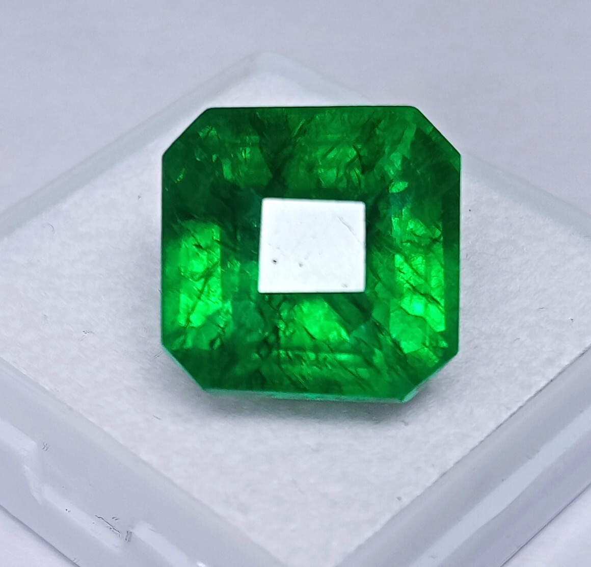 Natural 13.30 Ct Colombian Green Emerald Certified Asscher Shape Loose Gemstone