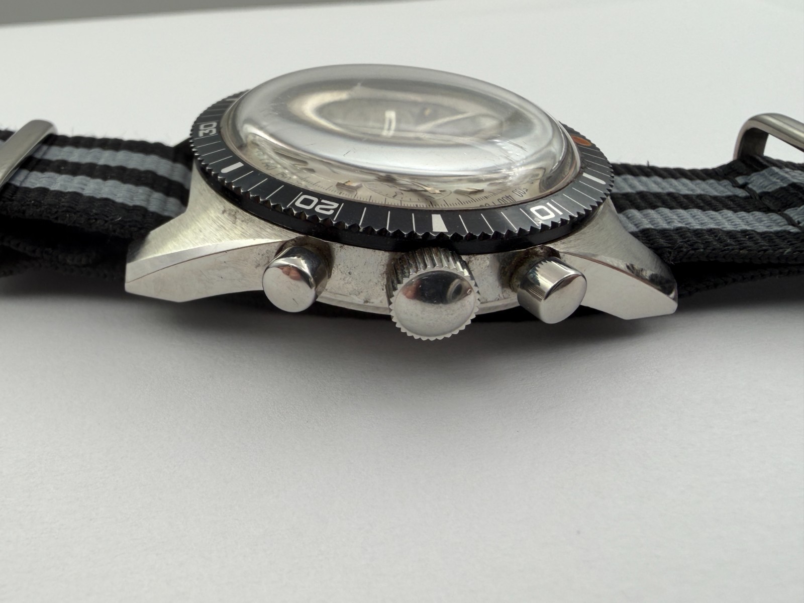 VTG INVENCIBLE 3850 SuperDiver Silver Chronograph Manual Wind Cal 7733 – 38 mm