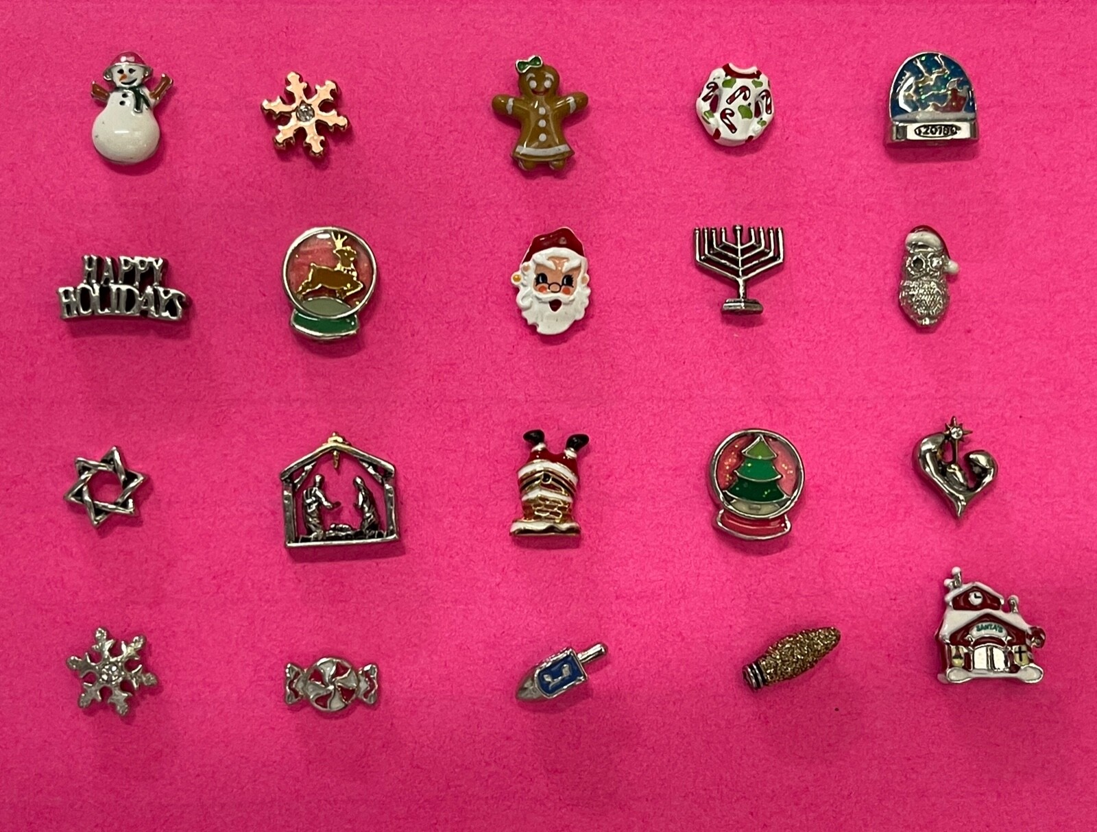 Authentic Origami Owl Christmas Holiday Charm – NEW & Retired!!