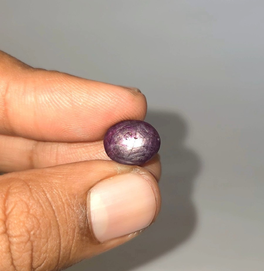 Natural 11.70 ct Star Sapphire Purple Oval Cabochon untreated loose gemstone