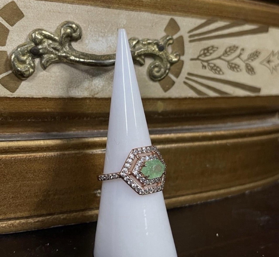 Bomb Party Ring Size 6 Unspoken Dreams Lab Created Ice Green Crystal RBP5499