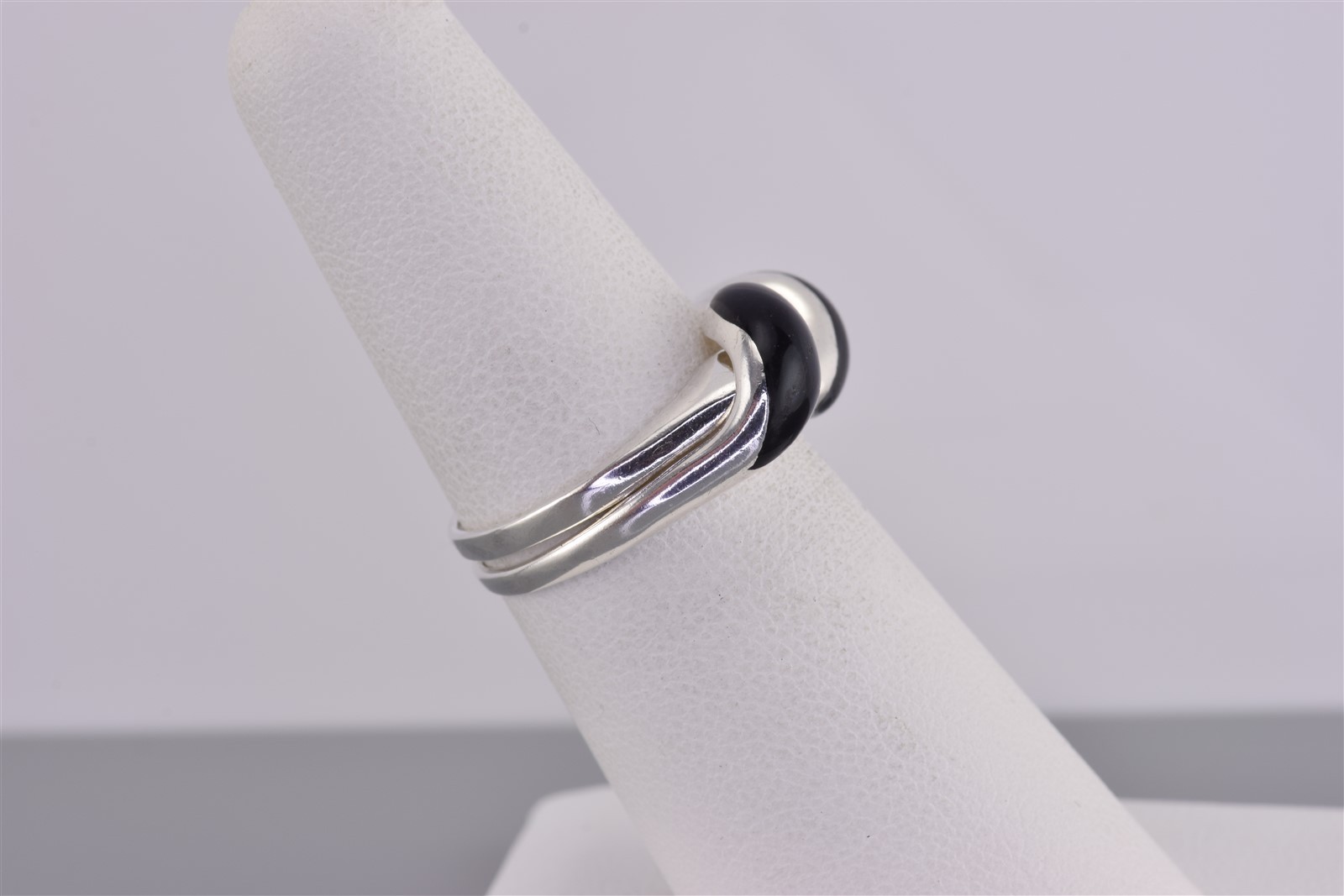 Sterling Silver Swirled Black Enamel Double Interlocking Band Ring 925 Sz: 6.5