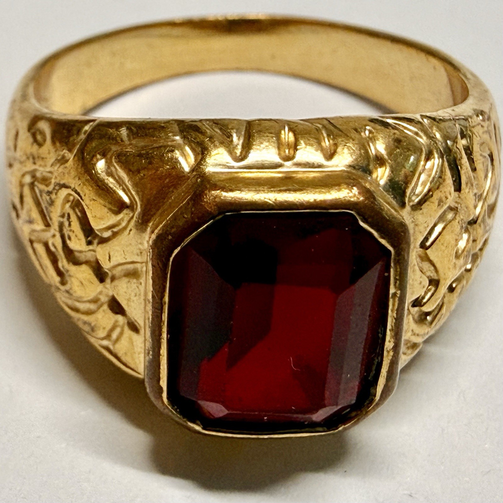 5.59g Men’s Red Emerald Cut Palm Beach Jewelry by SETA Ring/Size 11/VG-Ex