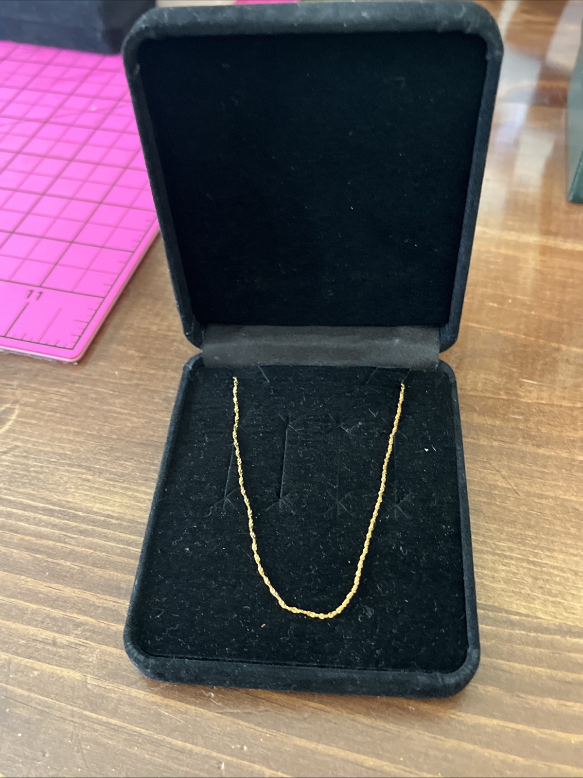 14k Gold 18 Inch Necklace Spring Ring Clasp 1.29 Grams With Box