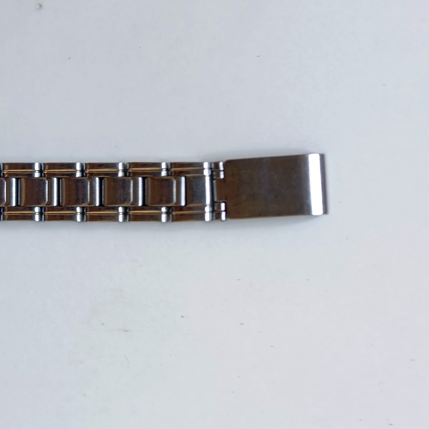 Vintage Falcon Q&Q Ladies Quartz Wrist Watch Silver Tone Bracelet Easy Read