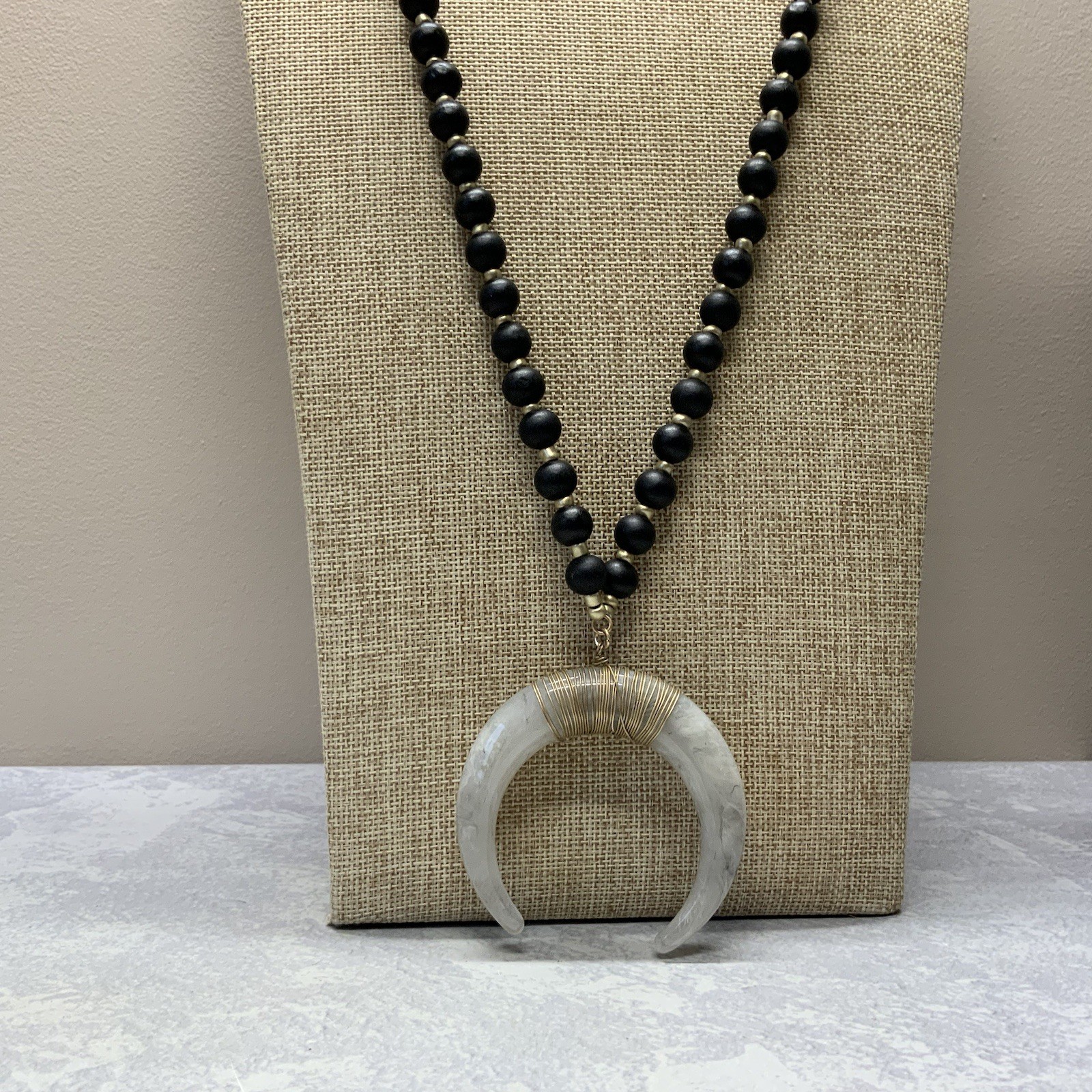 Plastic and wood bead faux horn resin pendant boho necklace