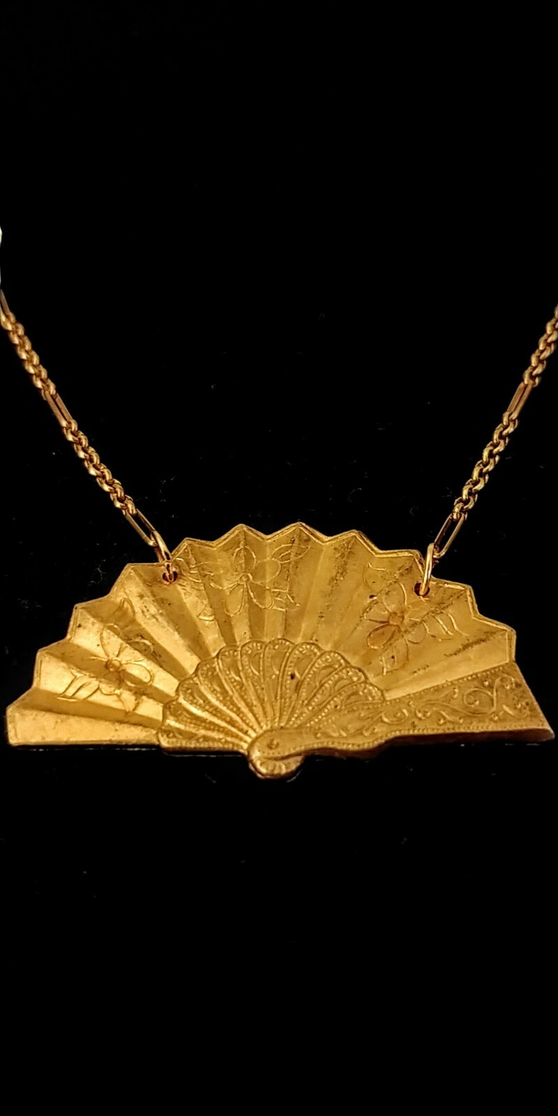 Vintage Art Deco Die Struck Fan Crystal Necklace