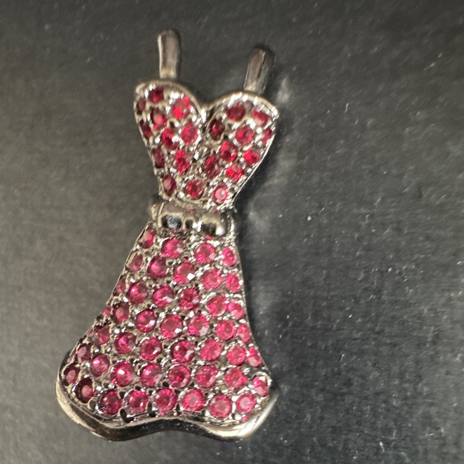 Silver Tone Dress Brooch Pin Pink Red Round Rhinestone Pavé Fashion Costume