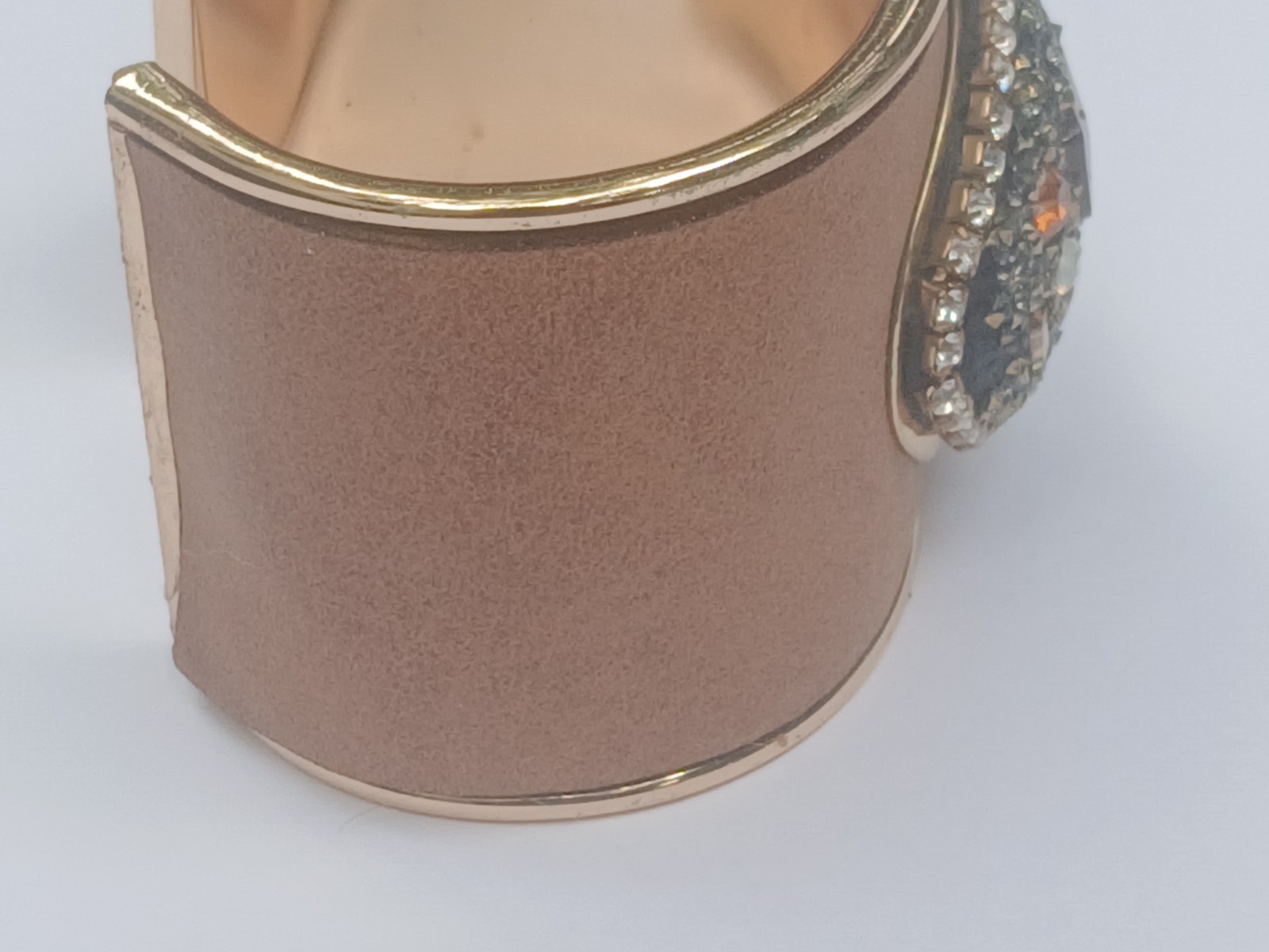 Vintage Cuff Bracelet Gold Tone Rhinestone Mixed Stone Velvet 6.5″ Stunning