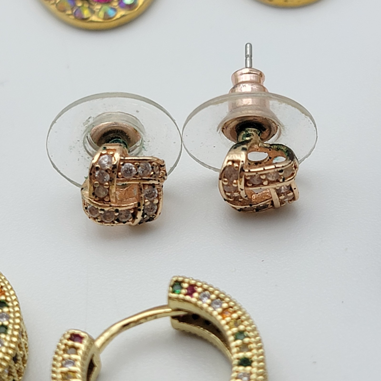 Fashion Earrings LOT 18-Pairs Style For Every Occasion Mixed Materials Mix Metal
