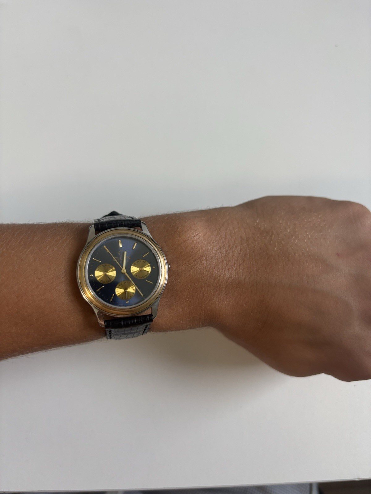 Vintage Elgin Quartz Watch Blue/Gold Dial Silver & Gold Case Black Leather Band