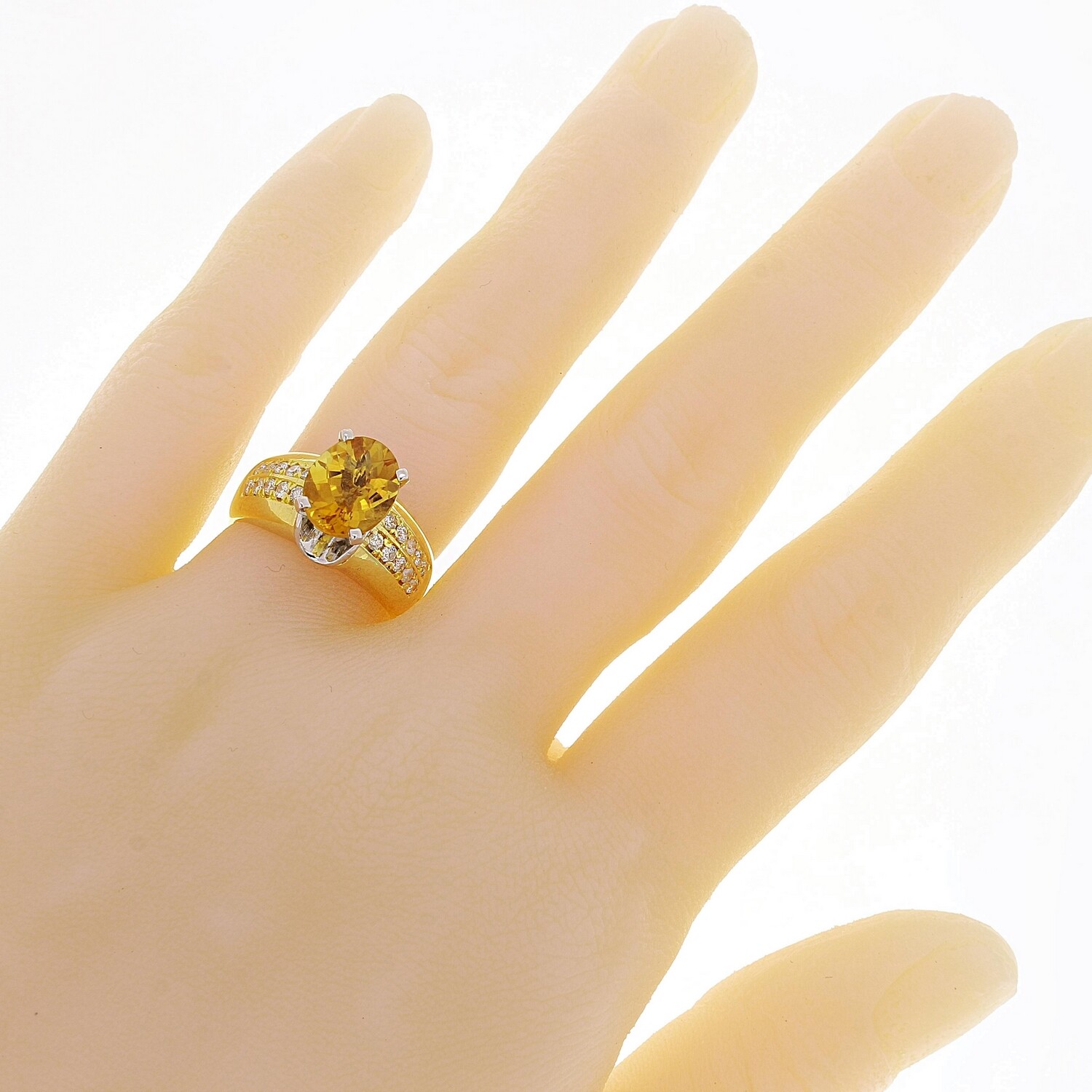 18k Yellow Gold 3.29ctw Oval Citrine & Diamond Ring Size 6