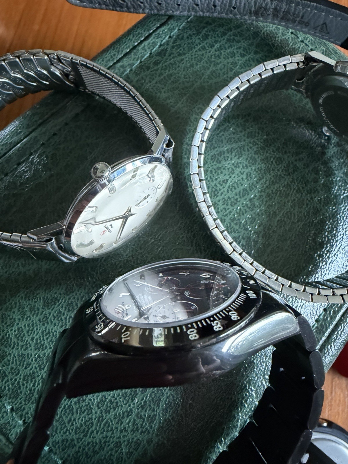 Watch Lot – Waltham, Lucien Piccard, Helbros, NOS Daytona Homage & More Untested