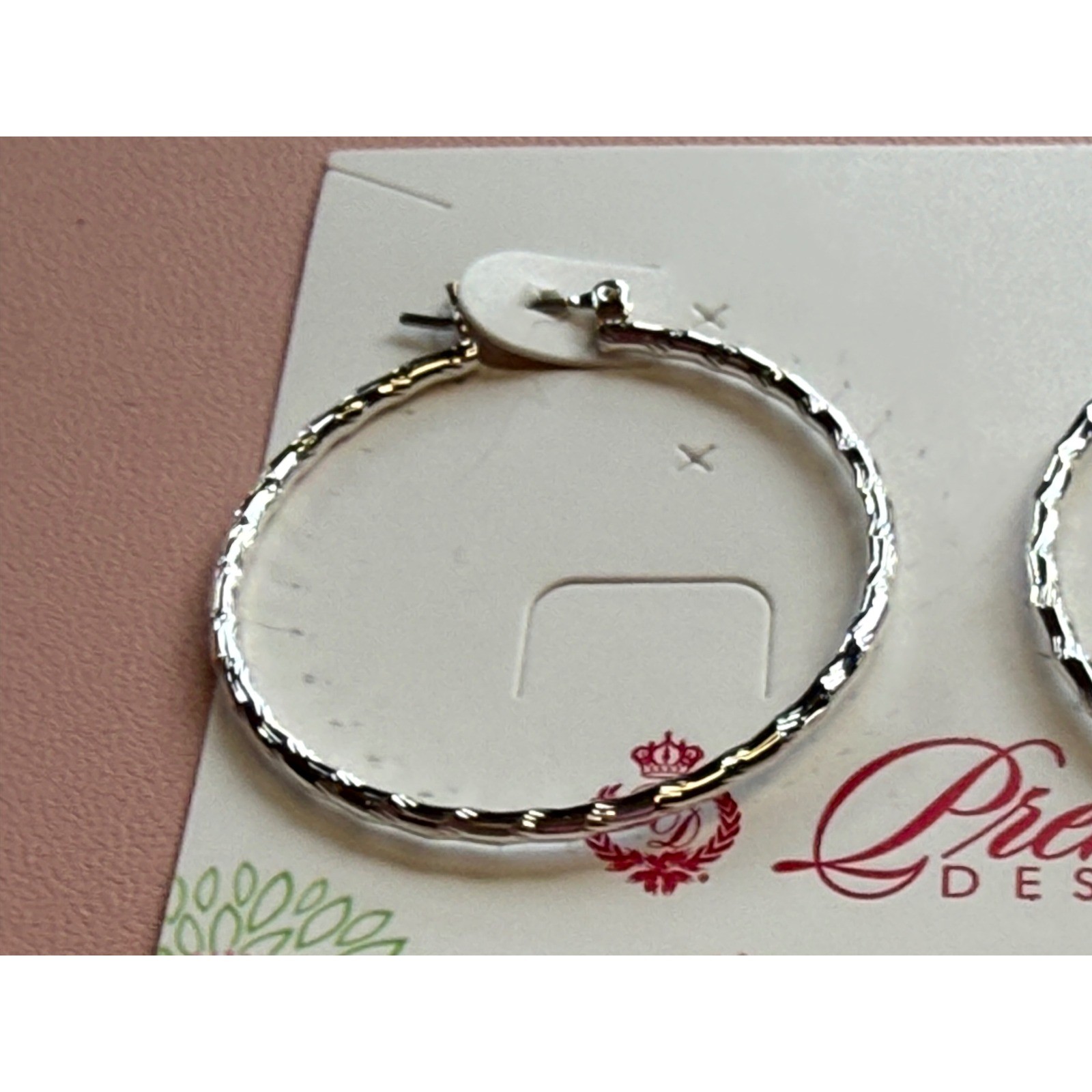 NEW Premier Designs Silver Tone Textured Metal Hoop Earrings 1.5″ Classic Gift