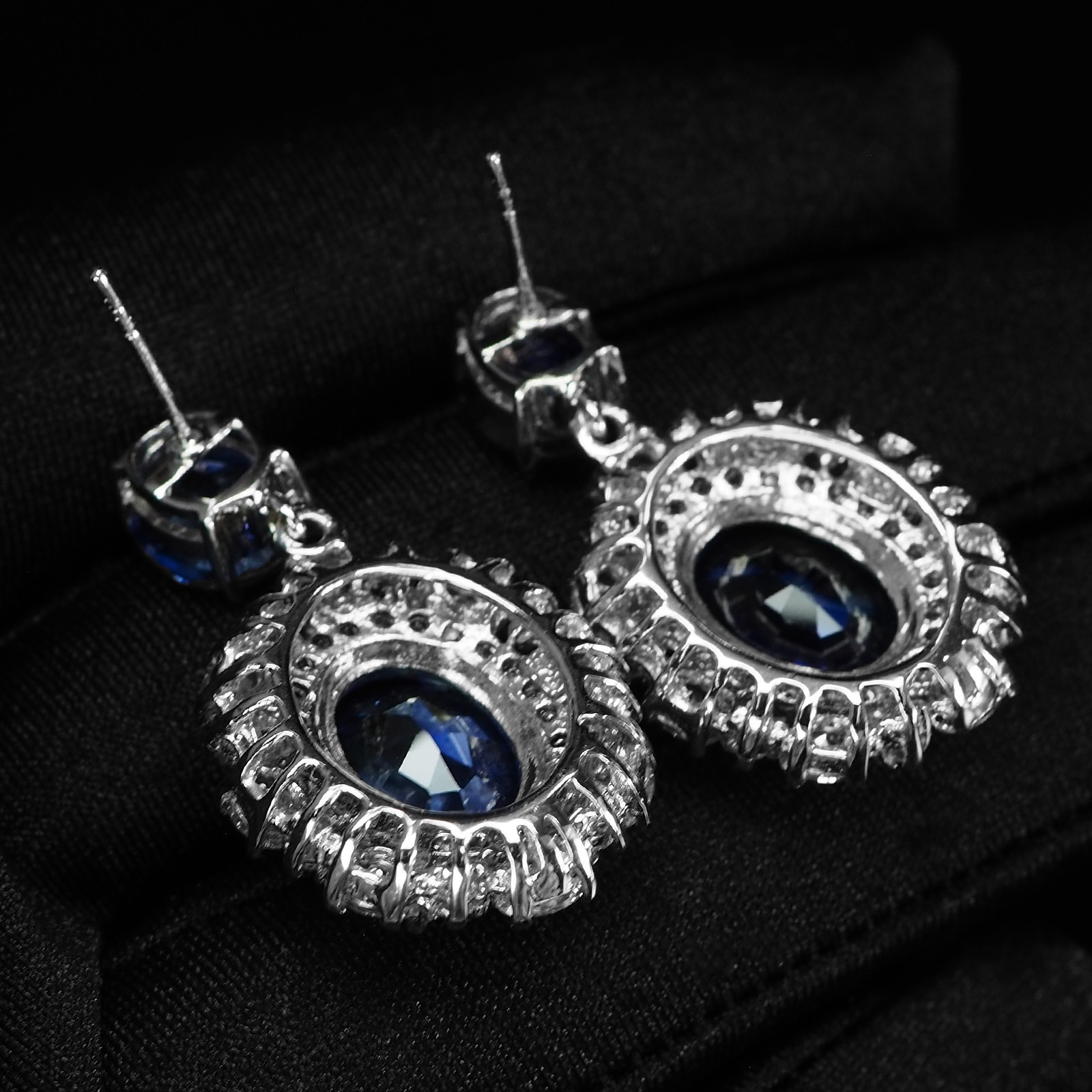 Luxurious Royal Blue Sapphire 25.17Ct 925 Sterling Silver White Gold Earrings