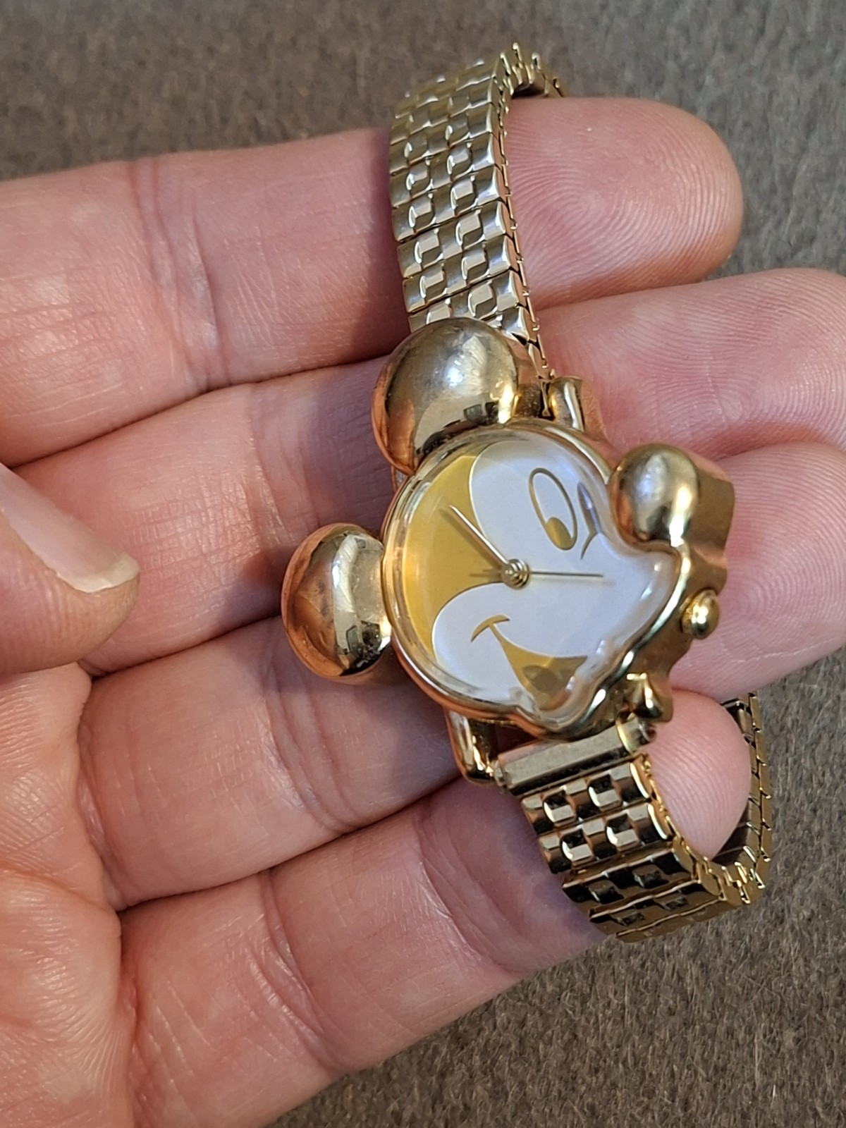 Vintage Disney Mickey Mouse MU0729 Gold Tone Quartz Watch SII Japan Runs