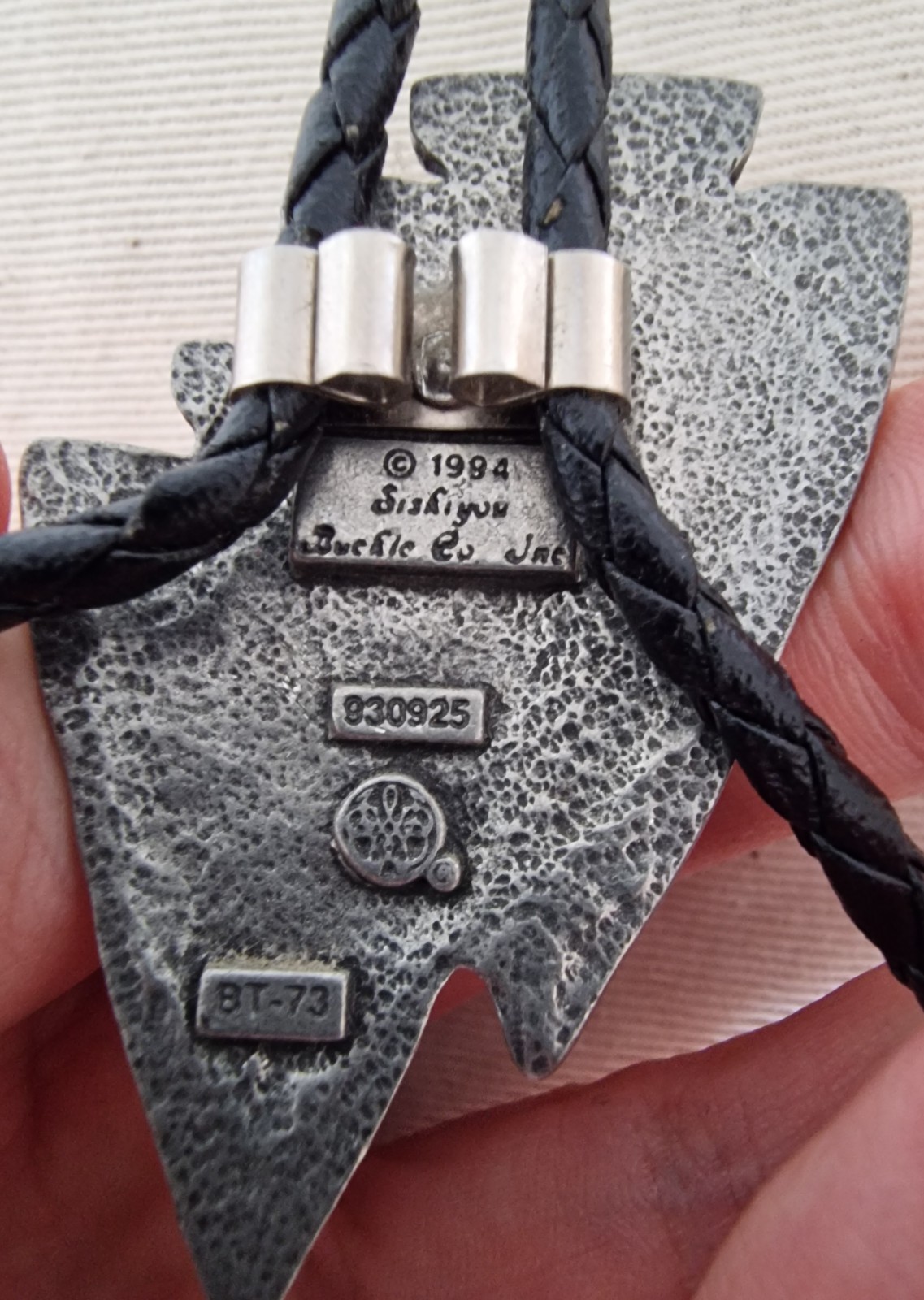 Siskiyou Bolo Tie Double Arrowhead Motiv
