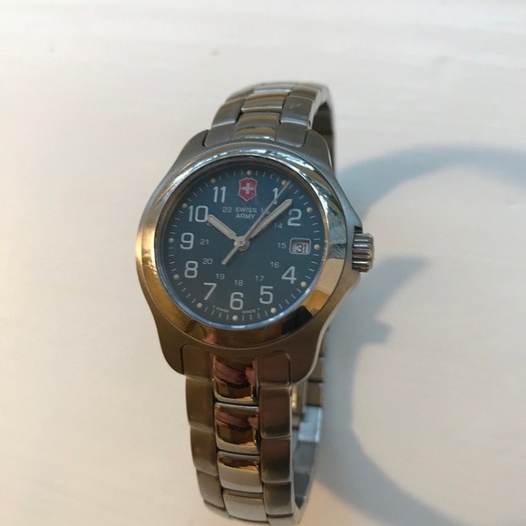 Victorinox Swiss Army Maverick Watch