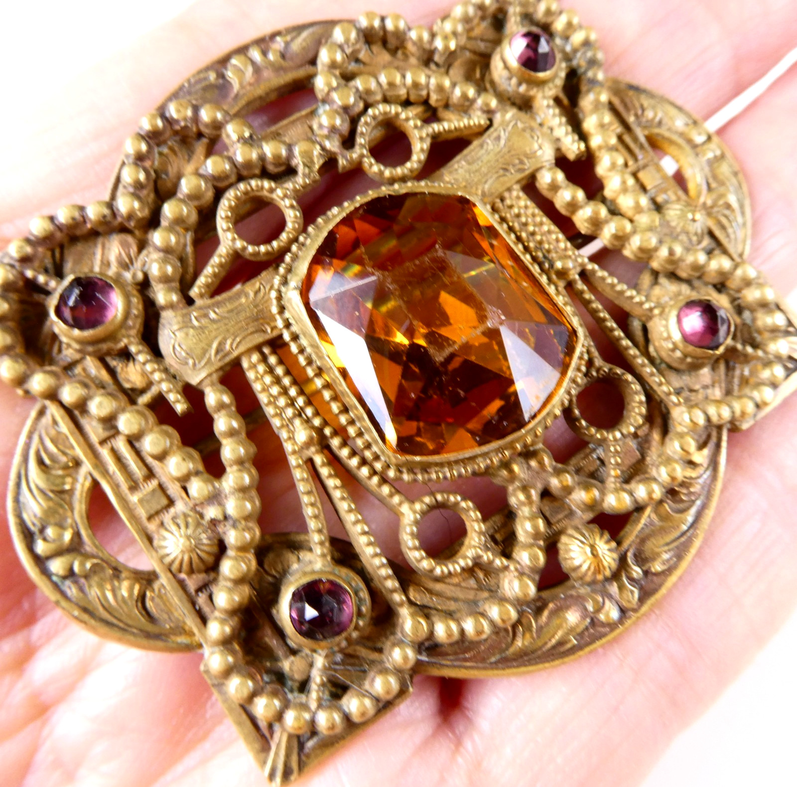 Vintage Czech Glass Filigree Brass Pin Brooch Faceted Orange Topaz Etruscan Rev
