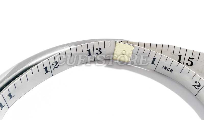 13.5″ Stainless Steel Curved Eternity Locking Collar – CuffStore