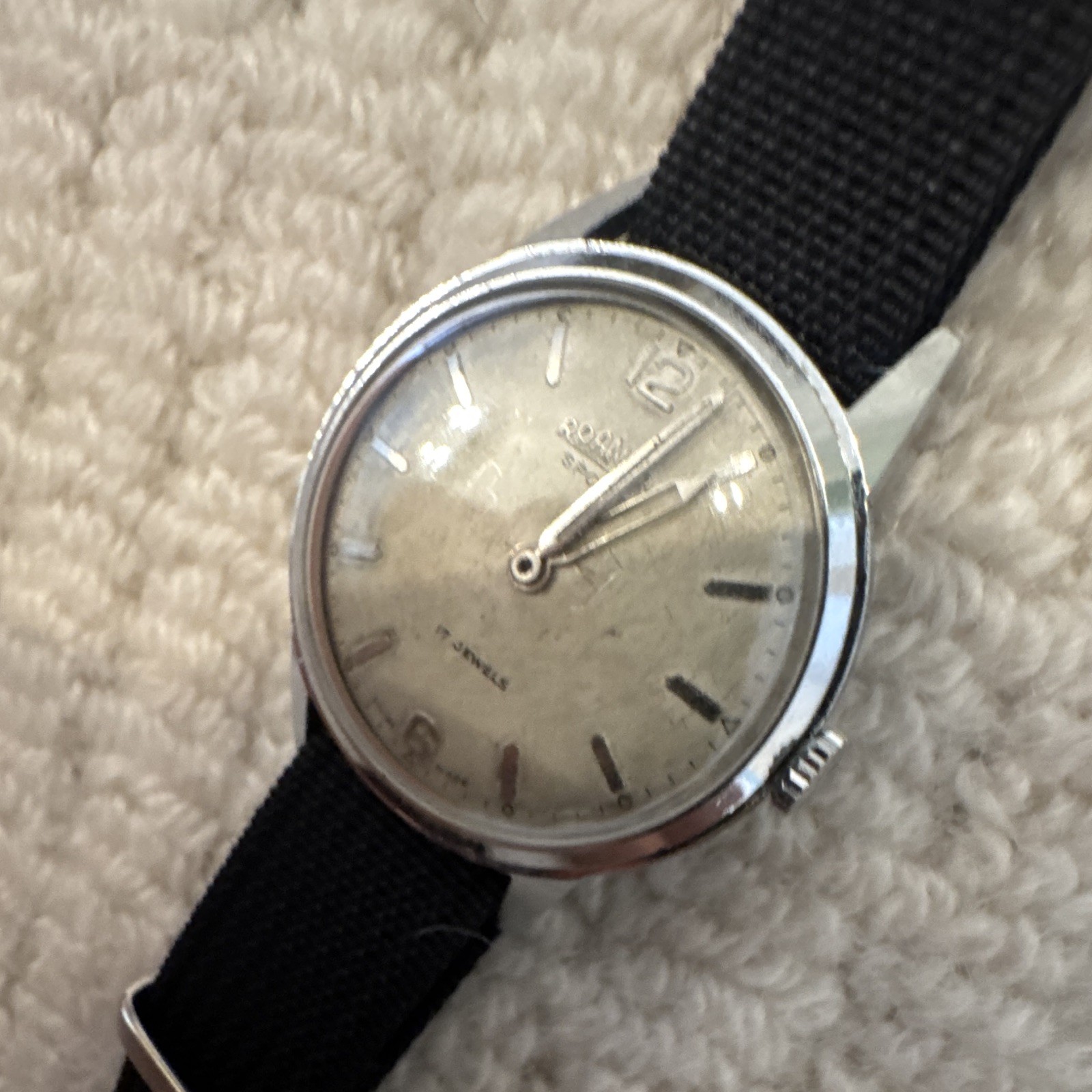 Roamer Sport Swiss Made Manual Wind Watch 17J Silver Dial 33mm Black Nylon RUNS
