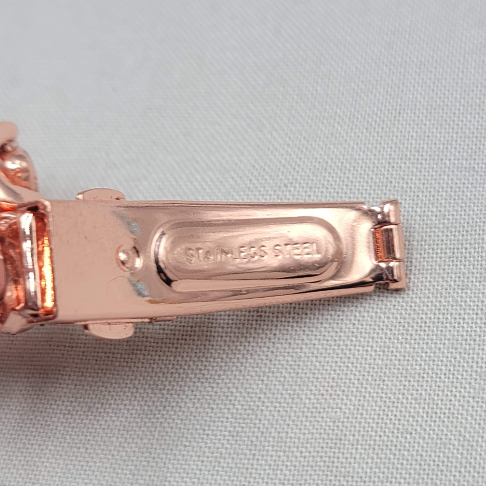 Rose Gold Tone Flower Tennis Bracelet Womens 8.5 In Rhinestone Magnetic Jewelry