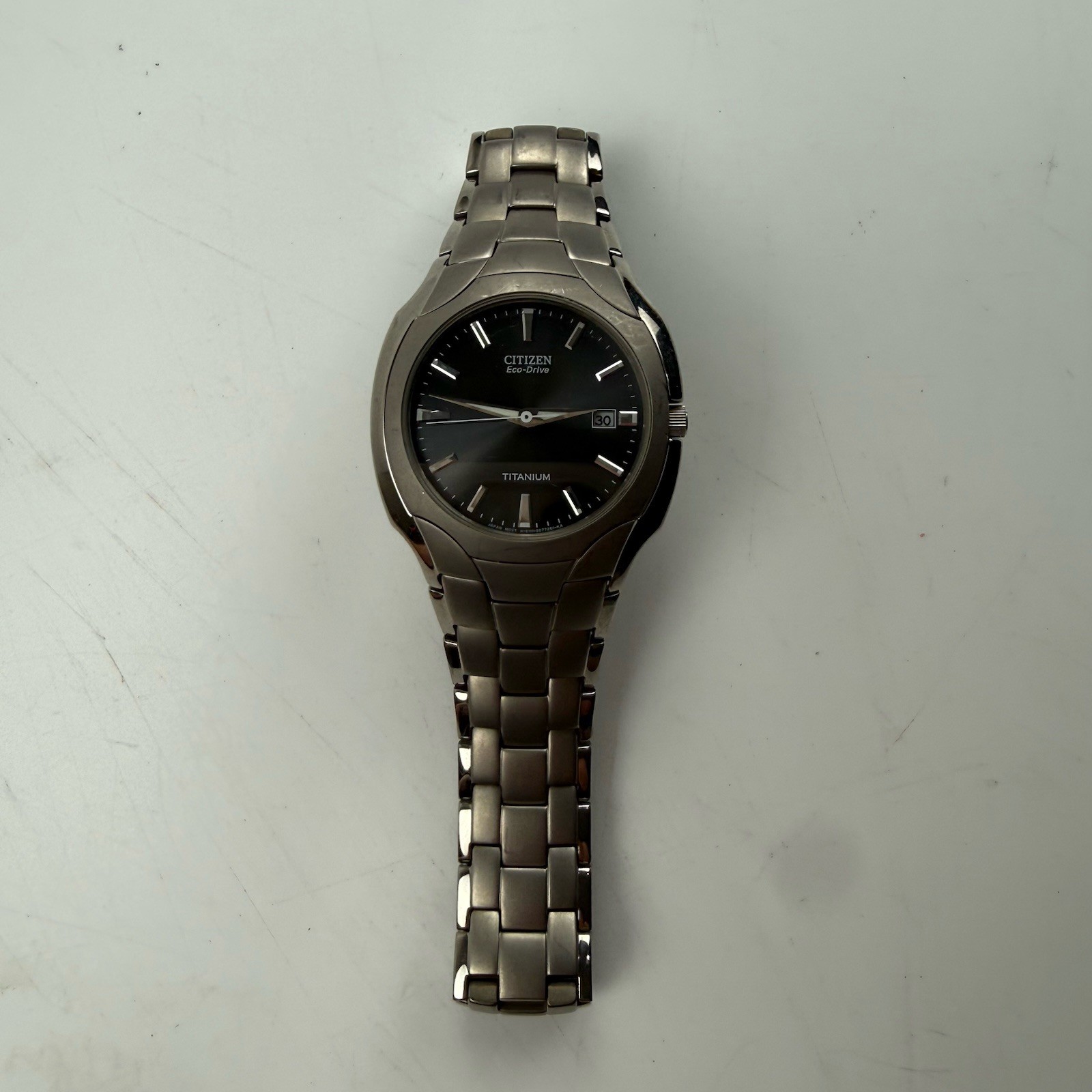 Vintage Citizen Eco Drive Titanium Mens Watch E111 S049610 Solar Powered