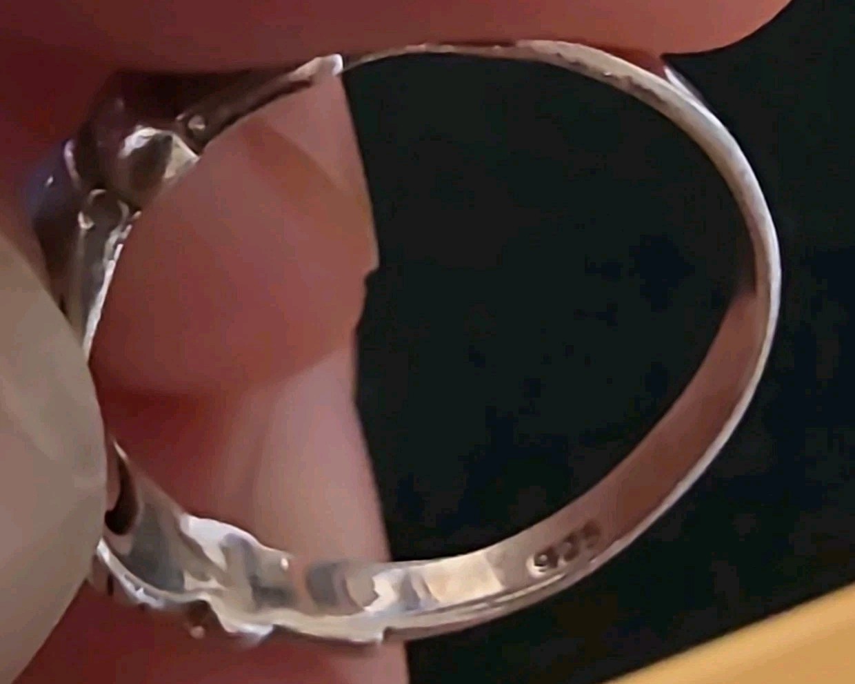 925 Sterling Silver Claddagh Ring Heart-Shaped Red Garnet Bezel Sz 6