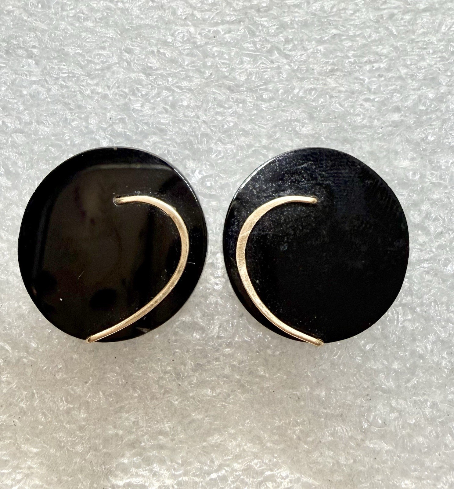 14k Yellow Gold And Onyx Disc Button Earrings 3/4” Diameter