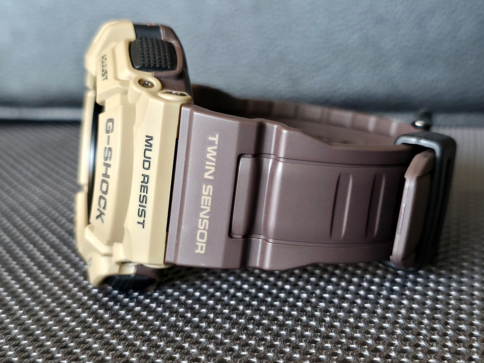 2012 Limited Casio G-SHOCK MUDMAN G-9300ER-5 Men In Military Colors Solar Watch