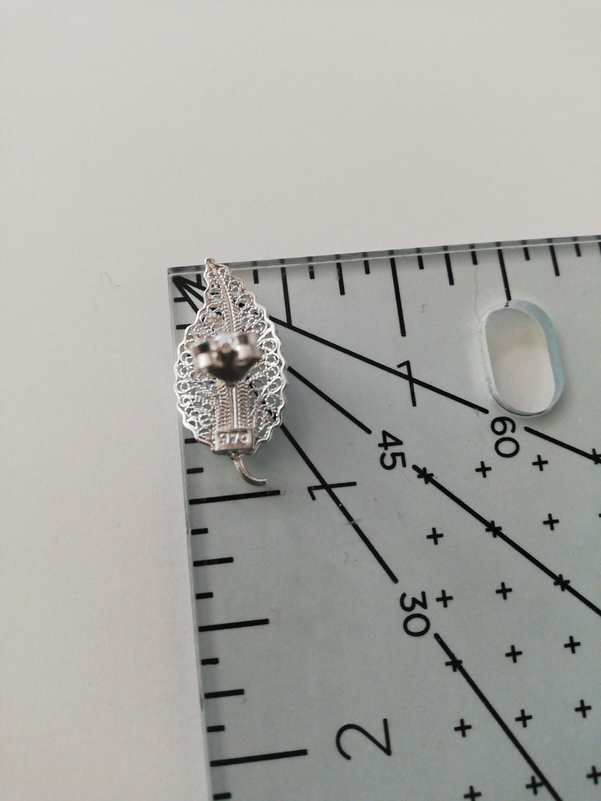 Jara Women’s .970 Solid Silver Filigree Leaf Earrings New.