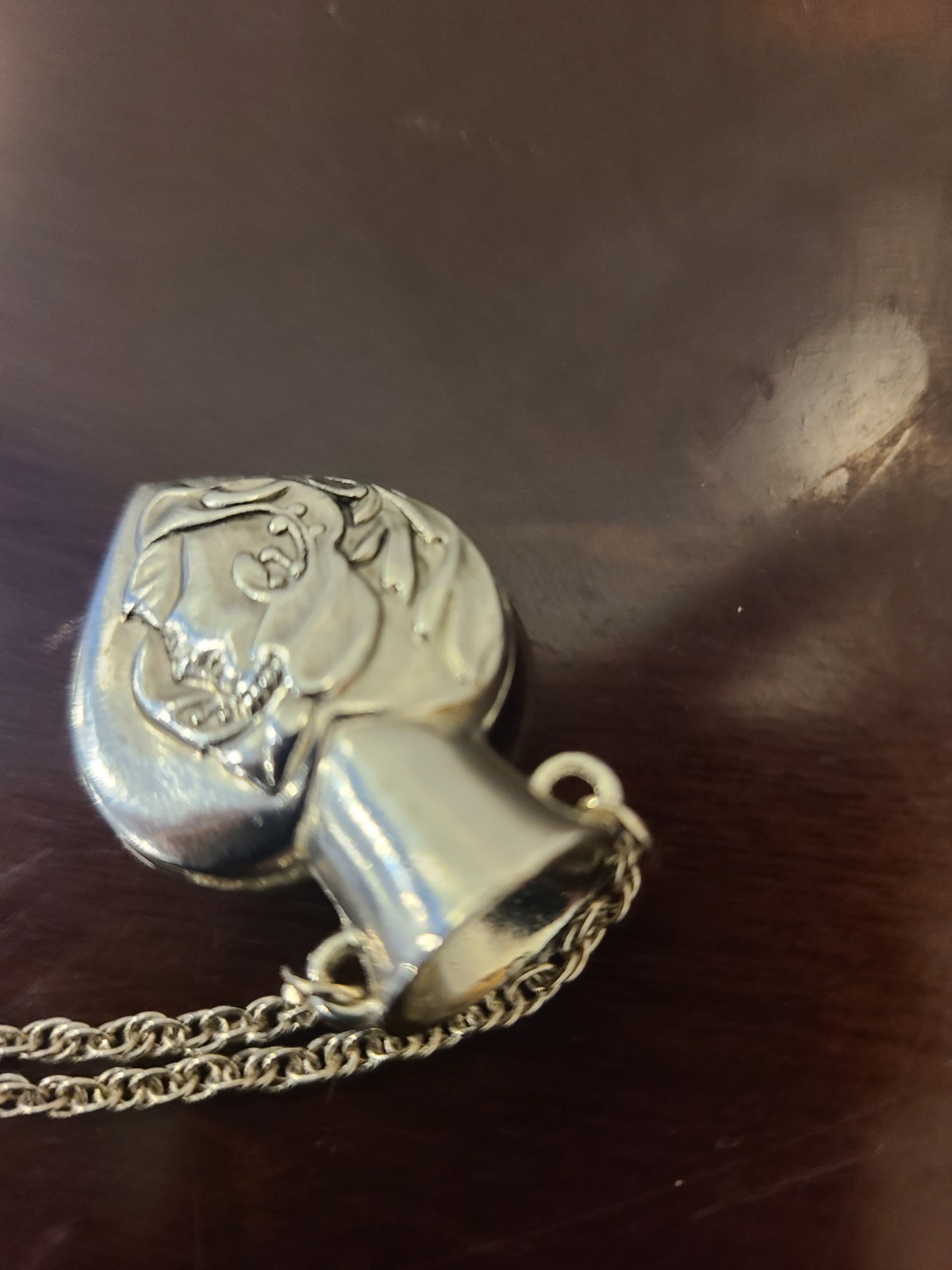 Vintage Art Nouveau Style Lady Face Heart Shaped Posey Vase Pendant Necklace