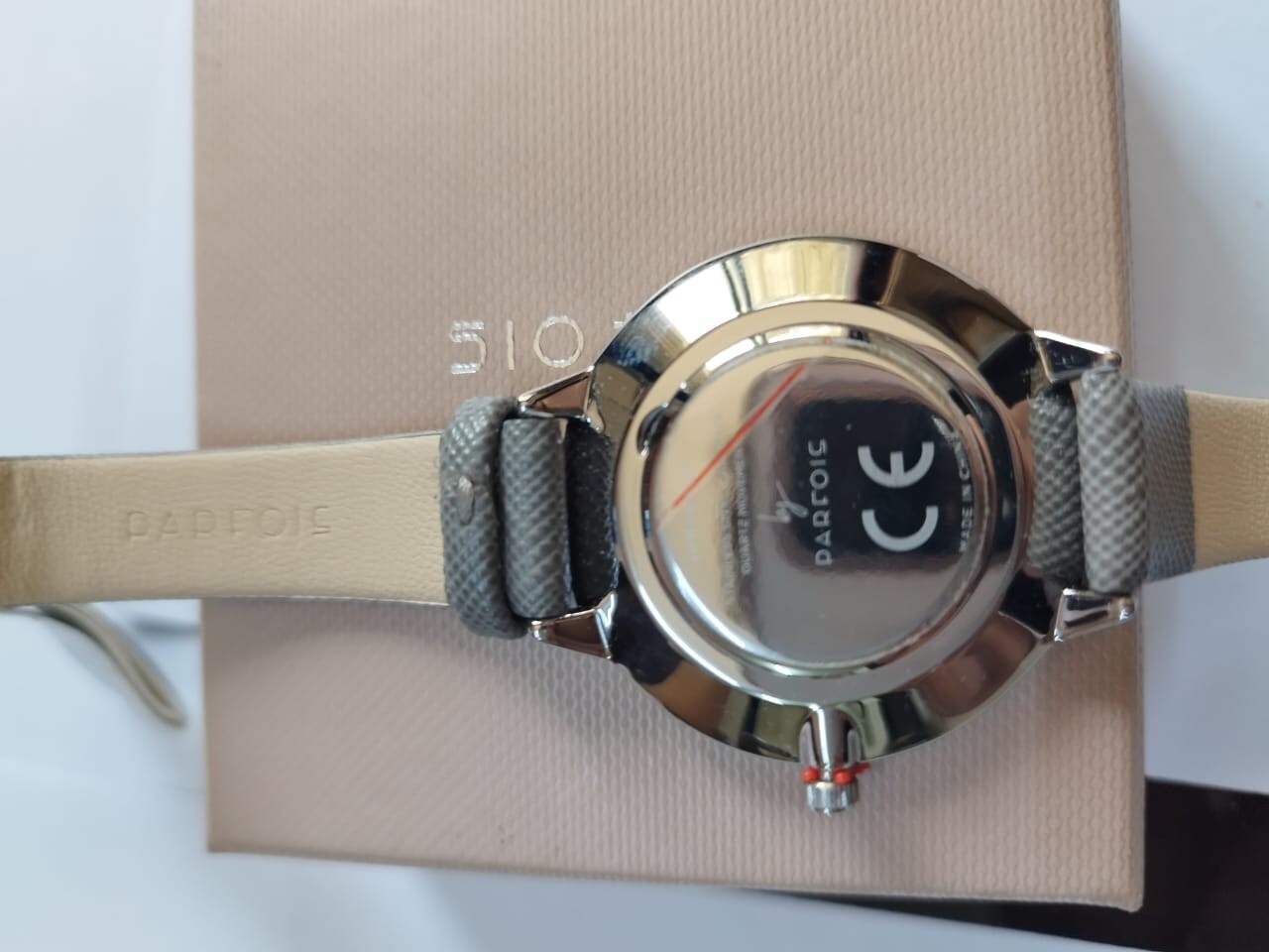 Ladies Faux Leather Bracelet Parfois. Wristwatch, Contrasting Face. Chinese Made