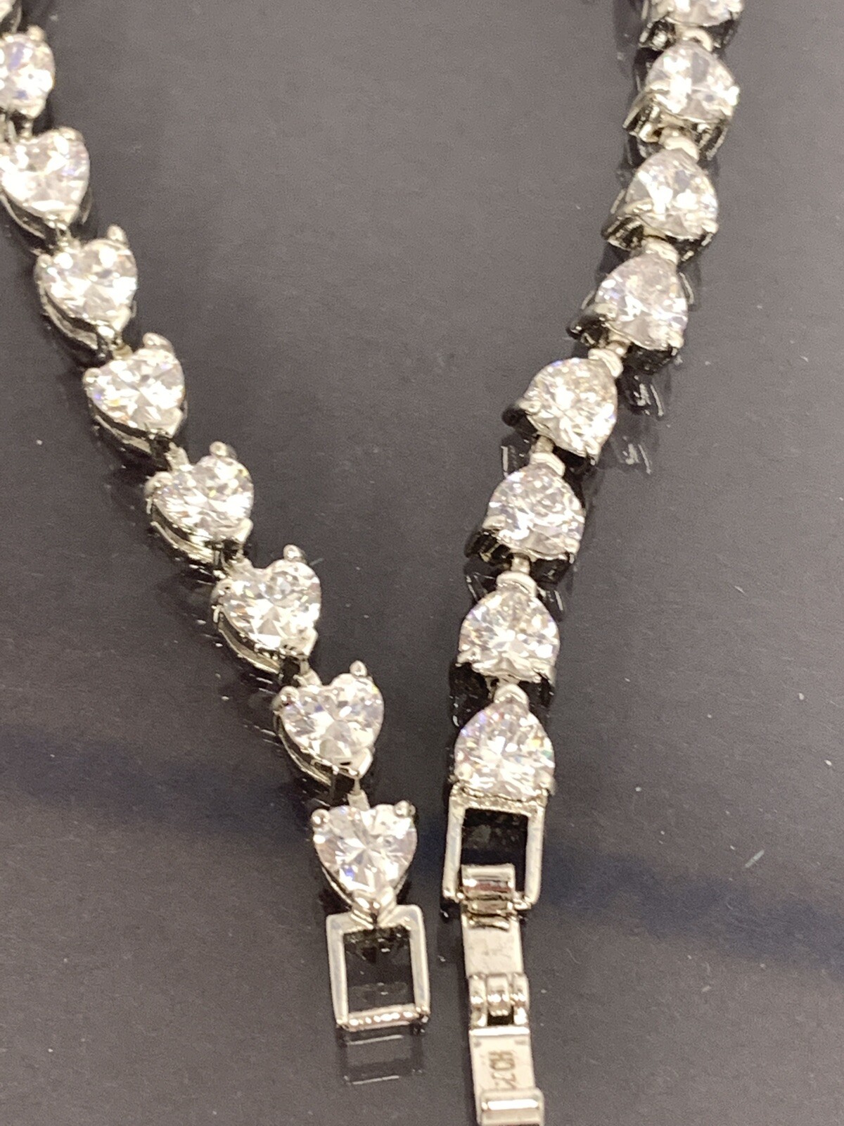 Silver Tone CZ Crystal Cubic Zirconia Heart Tennis Bracelet 7.75″ Trendy