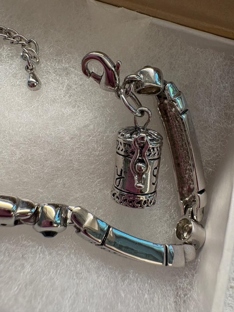 NEW Alexa’s Angels Silvertone Bracelet With Cylinder Hinged Box 8.5 in.