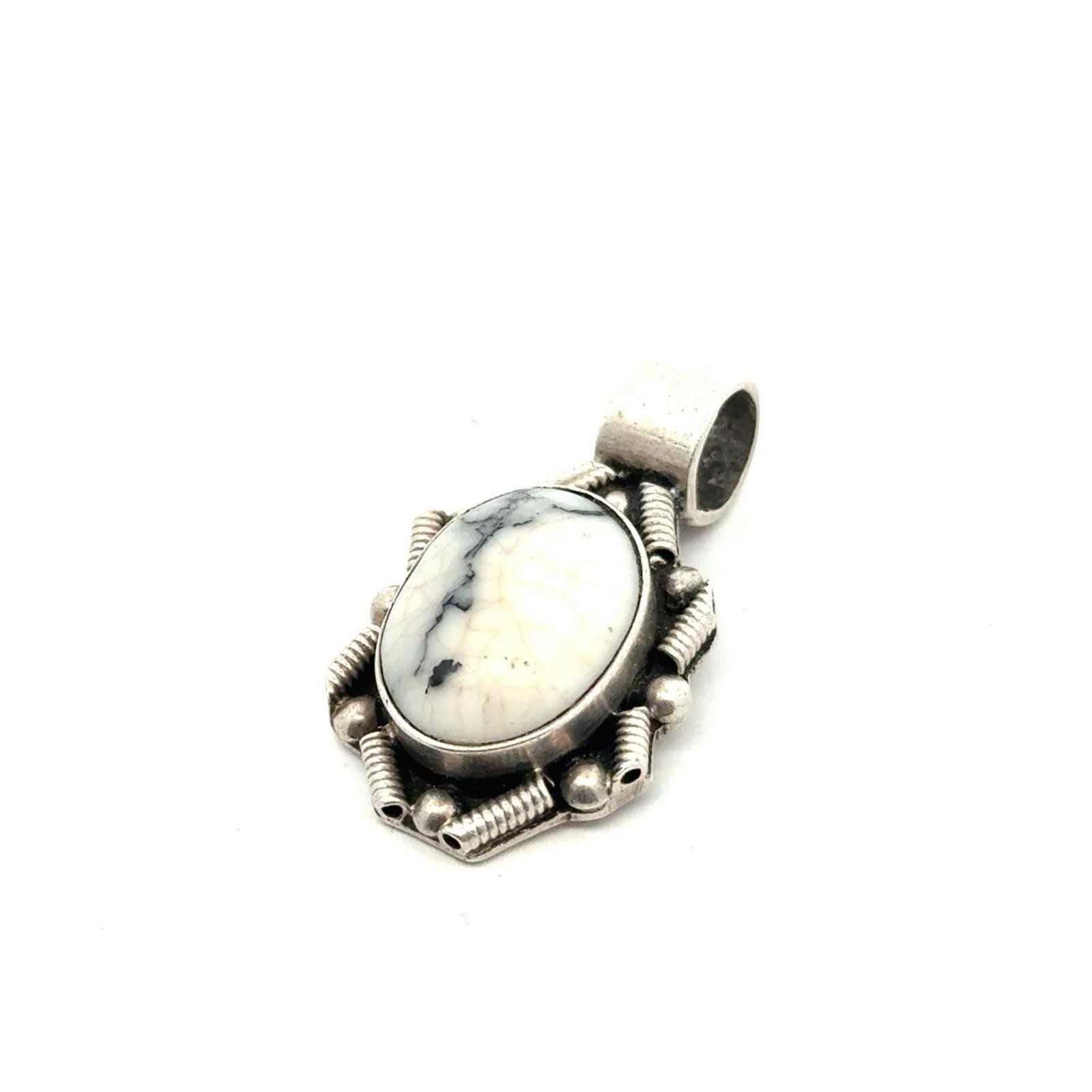 Mexico 925 Sterling Silver Oval White Buffalo Pendant, 13.0g