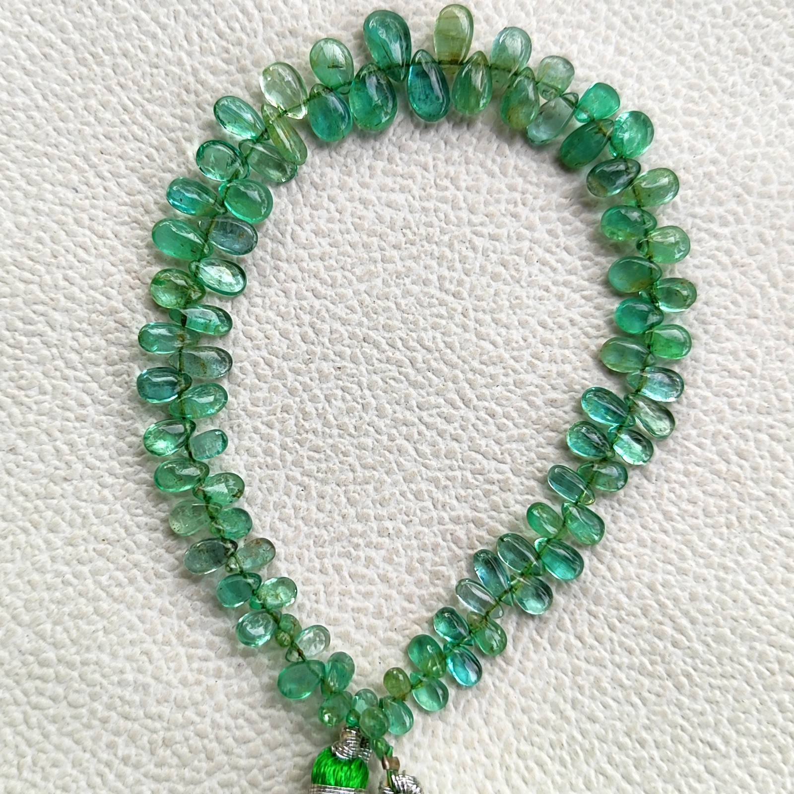 Madagascar Green Apatite Gems 5×3-7x5mm Smooth Pear Beads 7″ Jewelry Strand