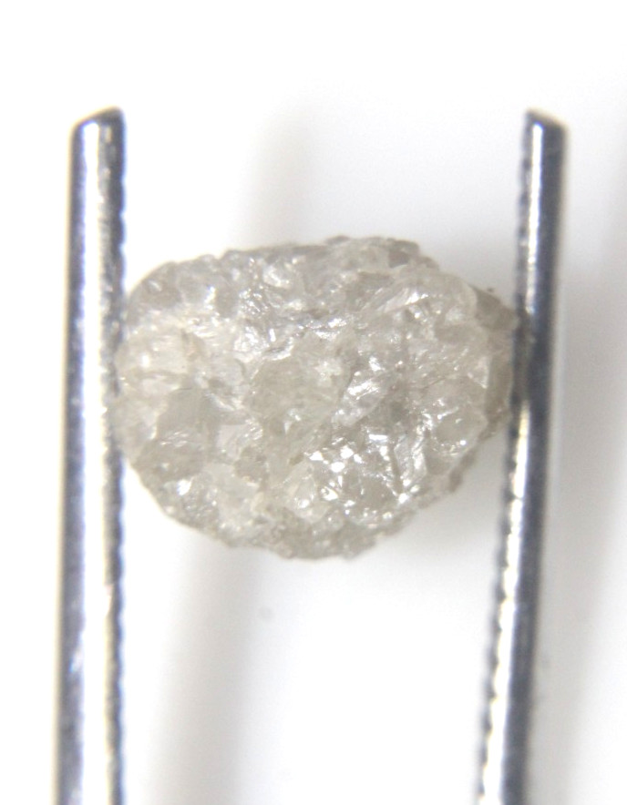 3.90CT/1 PIECE NATURAL RAW UNCUT GRAY ROUGH DIAMOND 9.32×7.83×6.81 MM