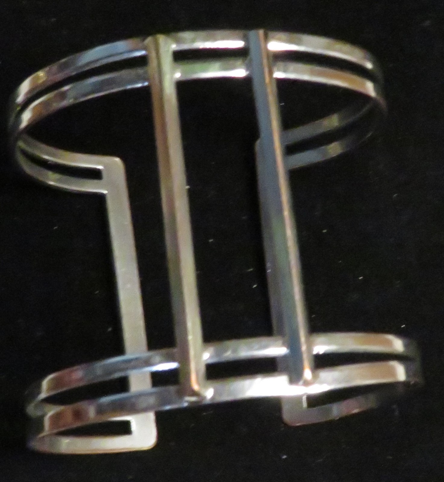 Vintage Silver Tone 3-Bar Open Cuff Bracelet 2-1/8″ tall 7.5″ Fashion Used